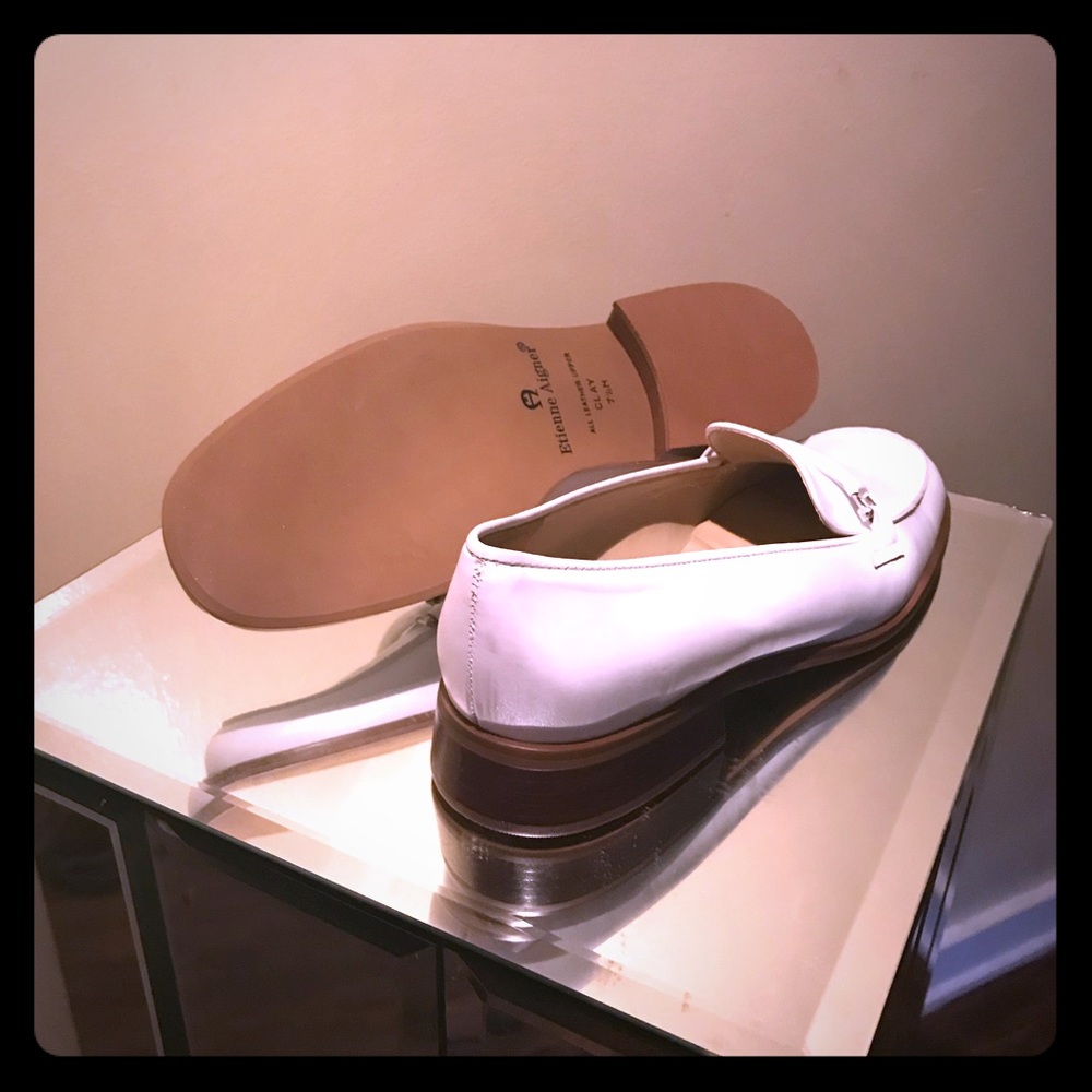 Shoe